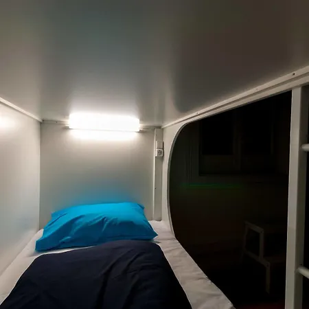 Hostel Nlc *